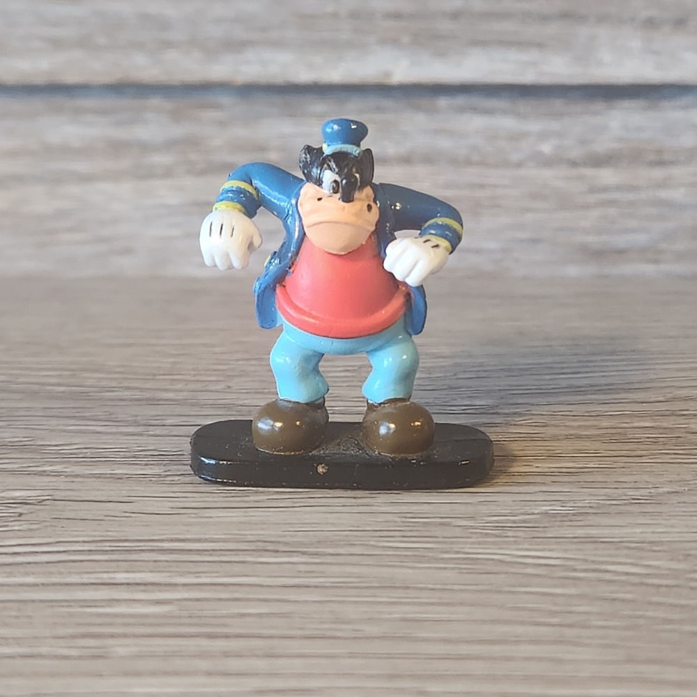 🖤 Disney Pete Series 13 Mini Figure   Miniature Mini Figurine